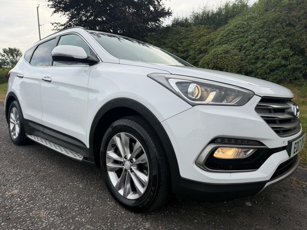 Hyundai Santa Fe Premium White
