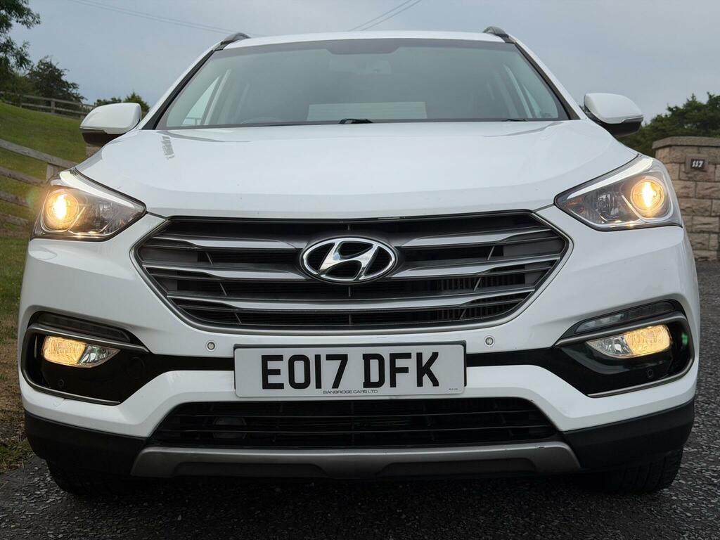 Hyundai Santa Fe Premium White #3