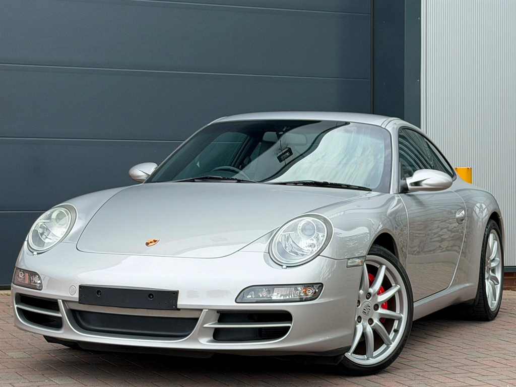 Porsche 911 3.8 997 Carrera S Silver