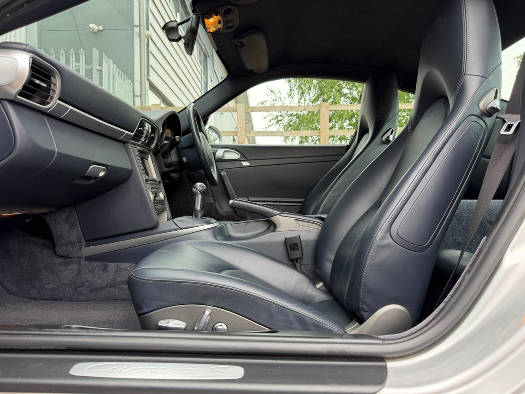 Porsche 911 C4 Cabriolet Rare Deposit Taken 61000 Miles #21
