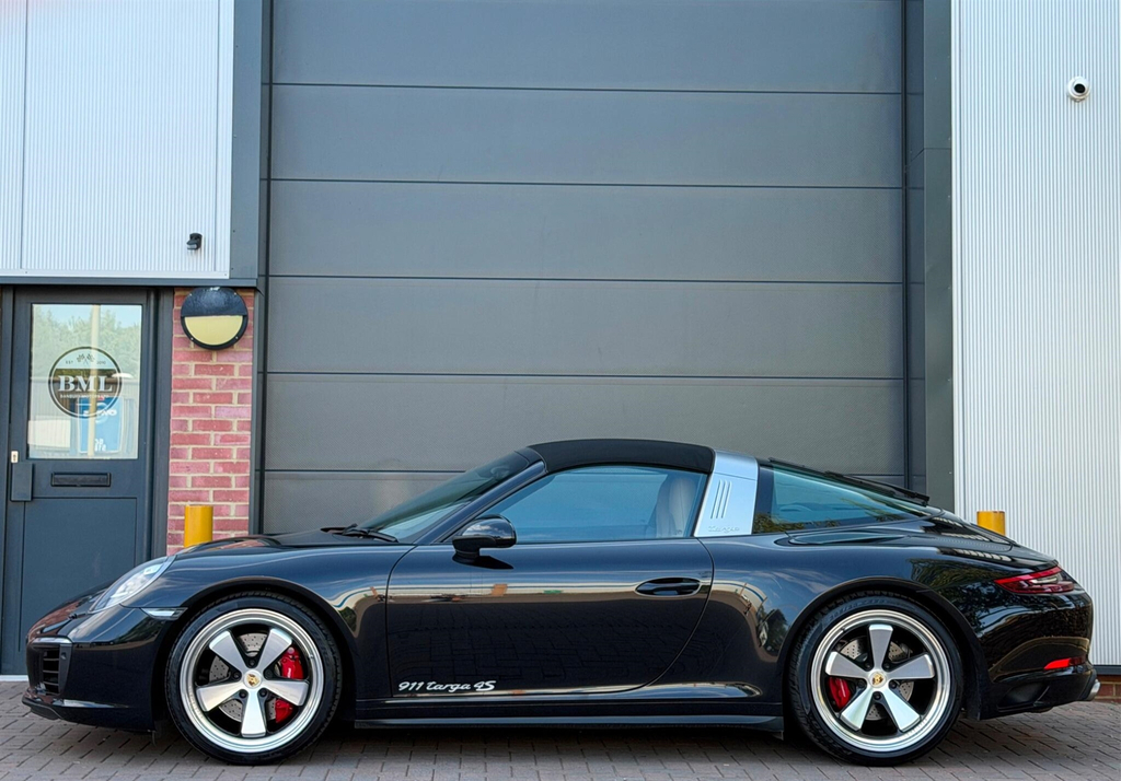 Porsche 911 Automatic Black #21