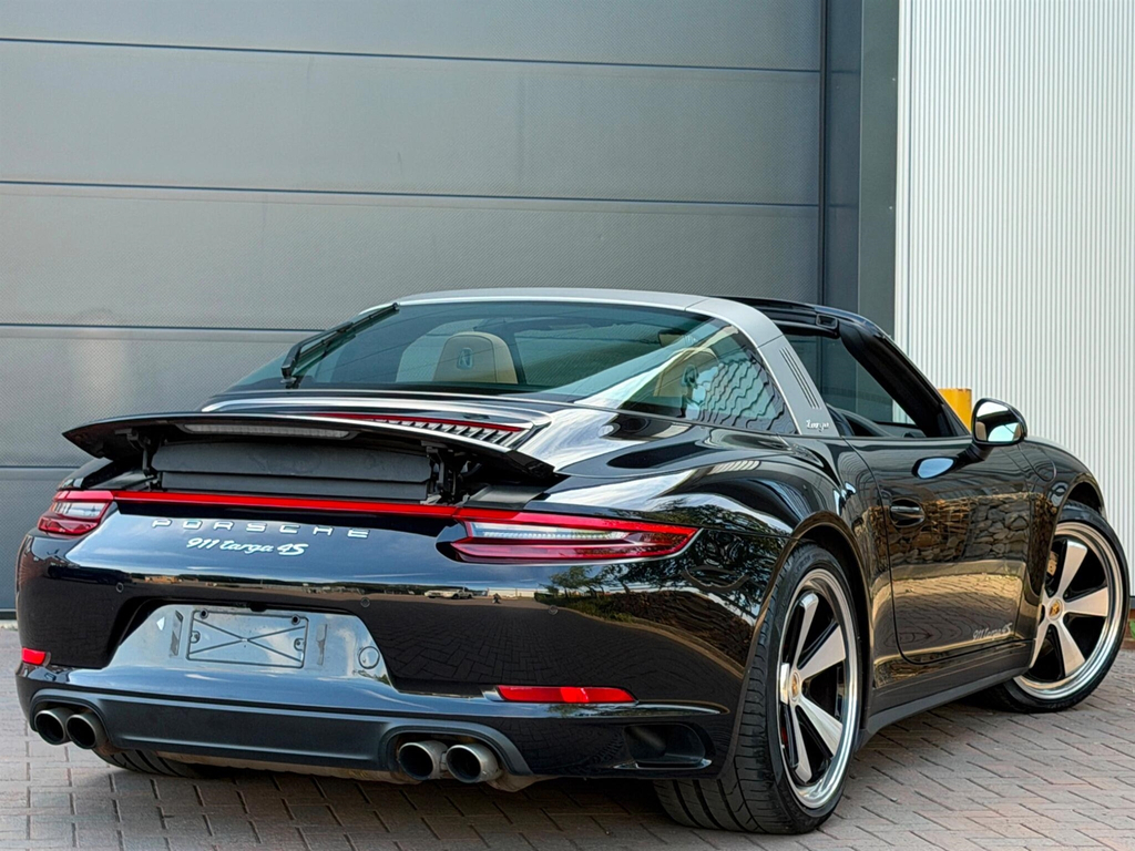 Porsche 911 Automatic Black #7