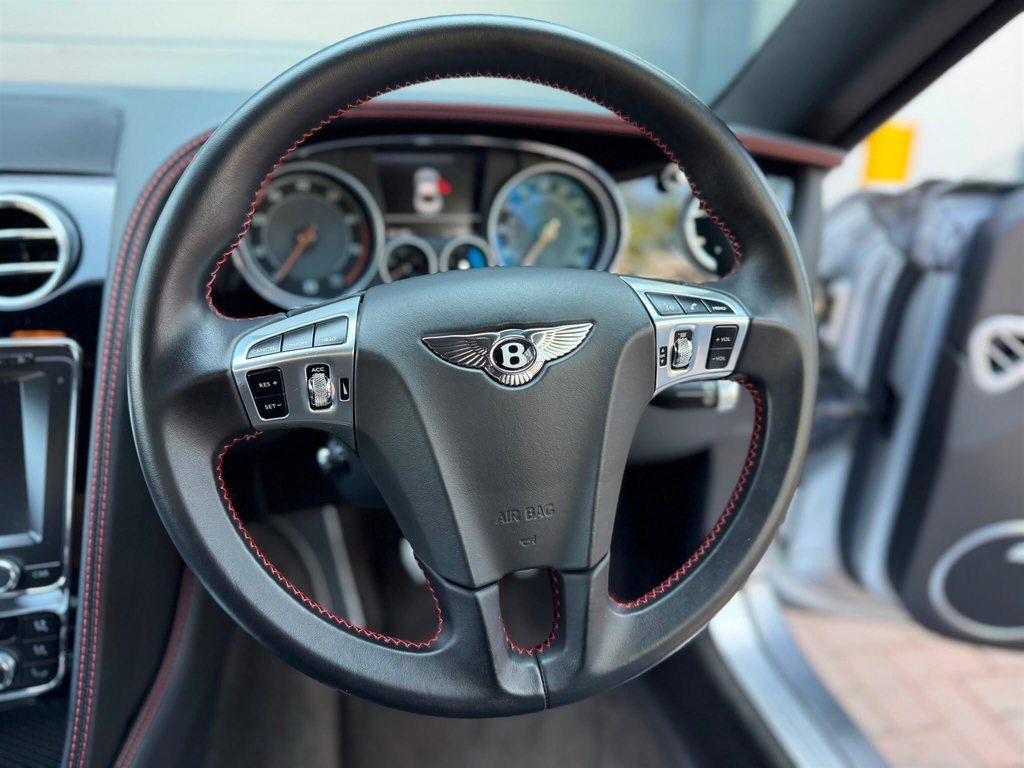 Bentley Continental Gt Coupe 4.0 V8 Gt 2012 Yellow #13