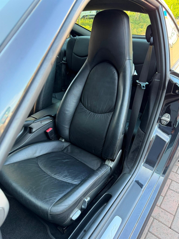 Porsche 911 Coupe Silver #24