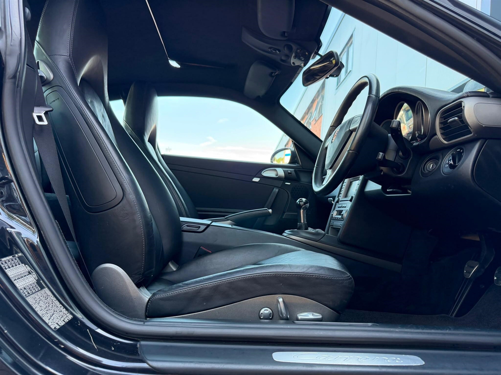 Porsche 911 Coupe Silver #11