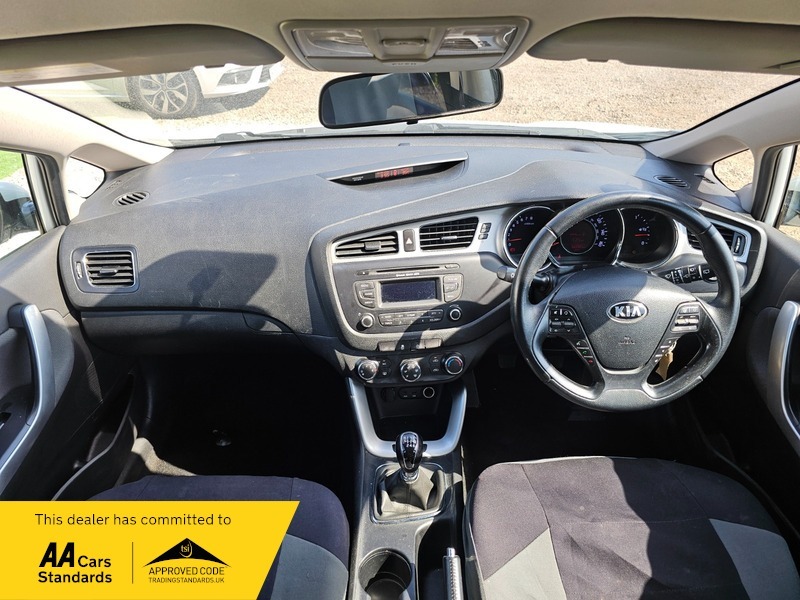 Kia Ceed 1.6 Gdi Ecodynamics 2 White #3