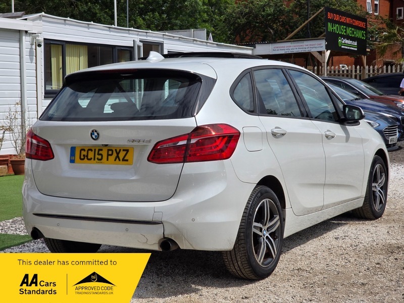 BMW 2 Series 2.0 220D Sport Euro White #5
