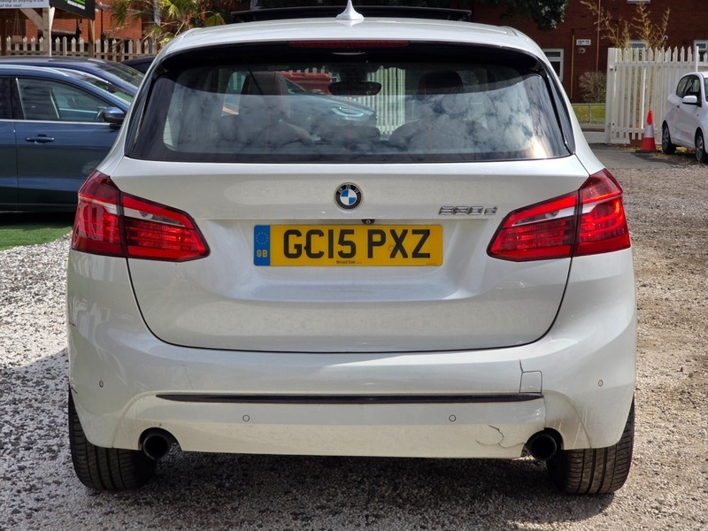 BMW 2 Series 2.0 220D Sport Euro White #6