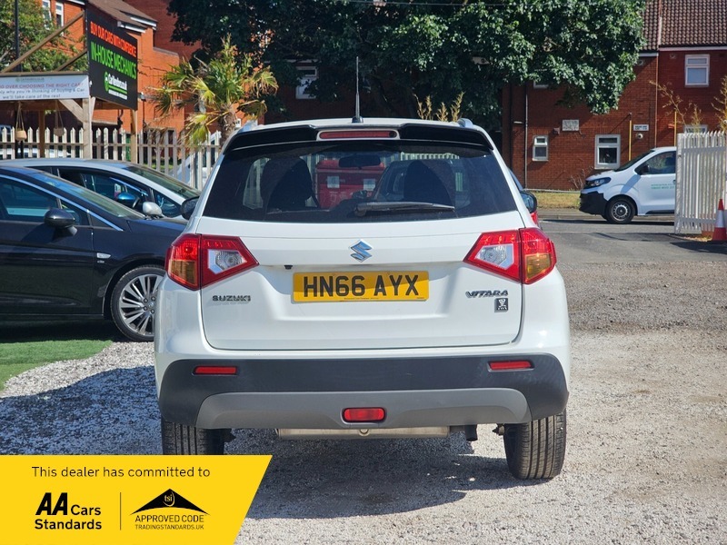 Suzuki Grand Vitara 1.6 Kuro Euro 6 White #6