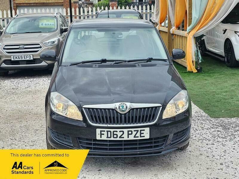 Skoda Fabia 1.2 Tsi Se Euro Black #2
