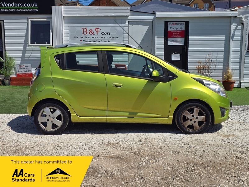 Chevrolet Spark 1.2I Lt Euro 5 Green #4