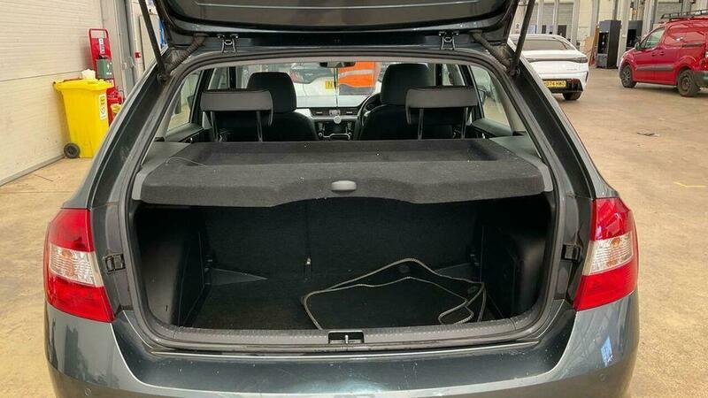 Skoda Rapid 1.0 Tsi Se Sport Hatchback Euro Red #11