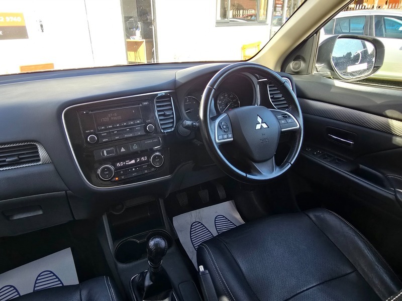 Mitsubishi Outlander 2.2 Di-d Gx5 Blue #22