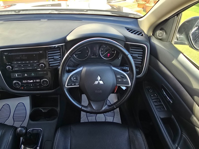 Mitsubishi Outlander 2.2 Di-d Gx5 Blue #23