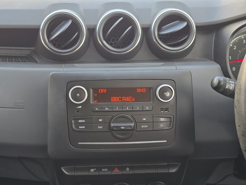 Dacia Duster 1.6 Sce Essential Euro Grey #3