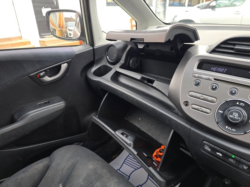 Honda Jazz Hatchback 1.4 #30