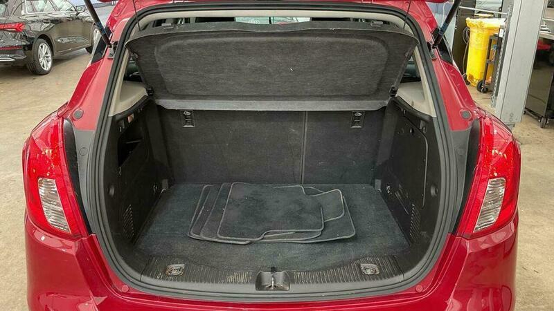 Vauxhall Mokka Elite Silver #12