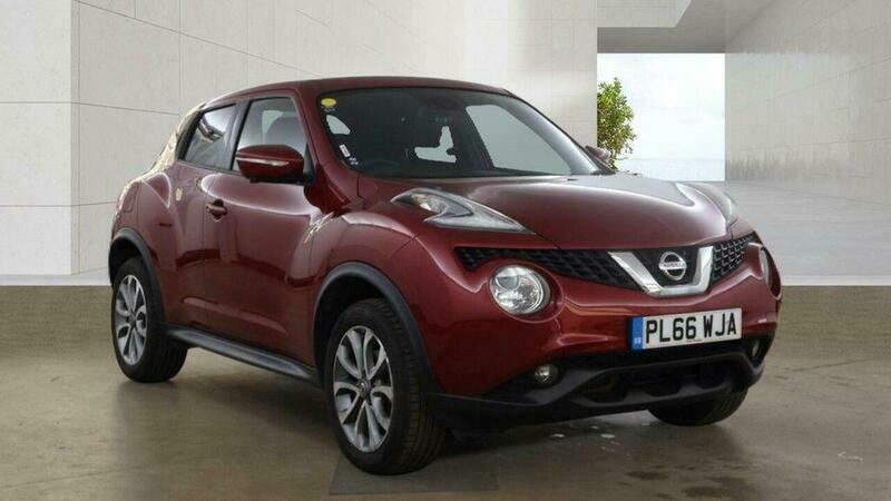 Nissan Juke 1.6 Tekna Xtron Euro Red