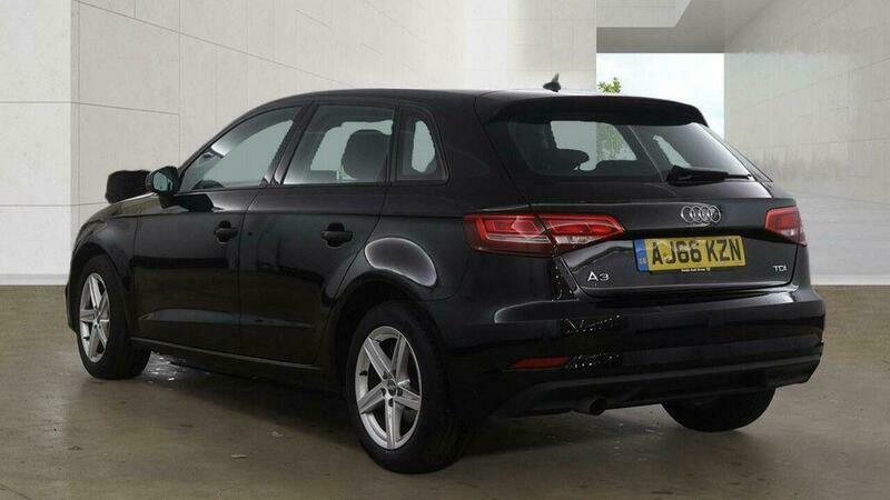 Audi A3 1.6 Tdi Se Sportback Black #4