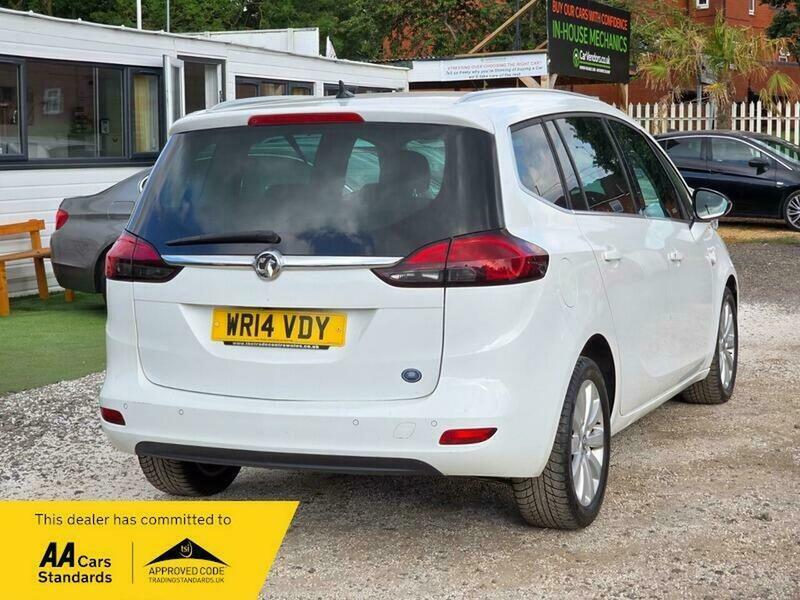 Vauxhall Zafira 1.8 Tech Line Black #9