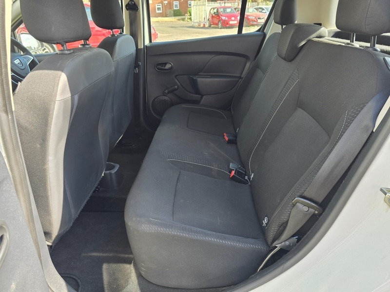 Dacia Sandero 1.0 Sce Ambiance Hatchback Red #15