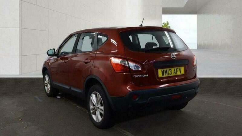 Nissan Qashqai 1.5 Dci Acenta 2Wd Red #5