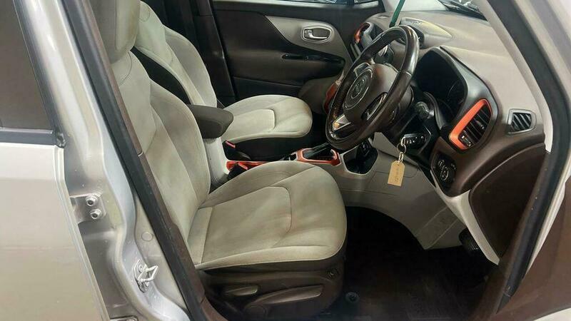 Jeep Renegade 1.4T Multiairii Longitude Ddct Grey #4