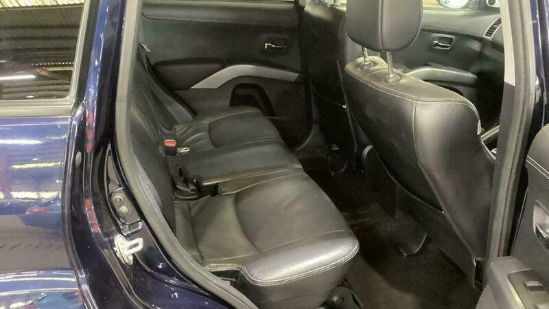 Mitsubishi Outlander Outlander Gx 4 Di-d Black #7