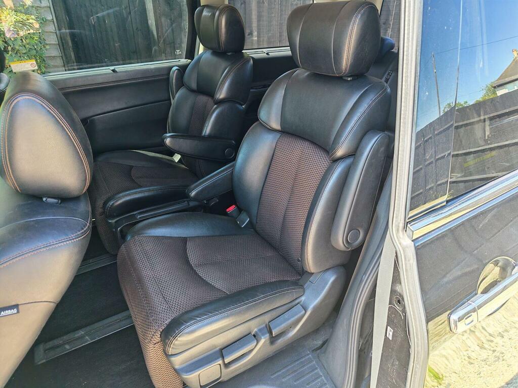 Nissan Elgrand Suv 6 Seater 201422 White #12