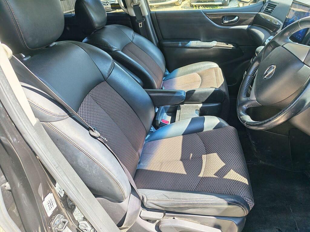 Nissan Elgrand Suv 6 Seater 201422 White #10