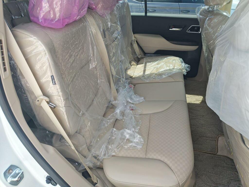 Toyota Land Cruiser Like New-7 Seats-modellista-vat Q White #4