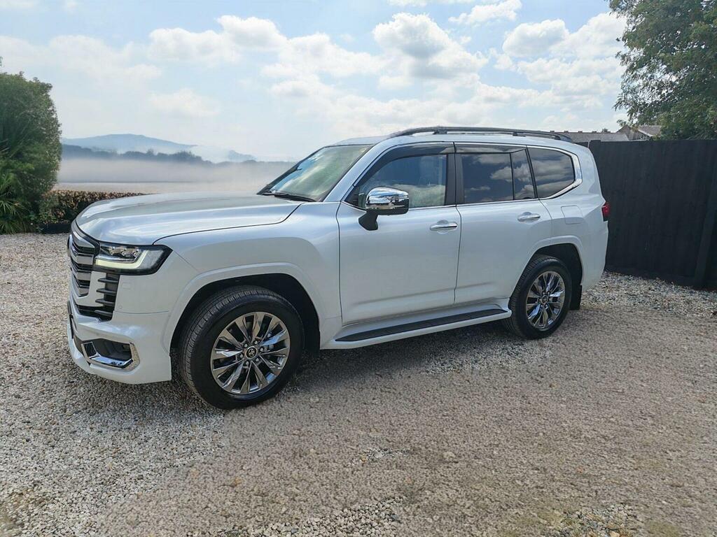 Toyota Land Cruiser Like New-7 Seats-modellista-vat Q White #5