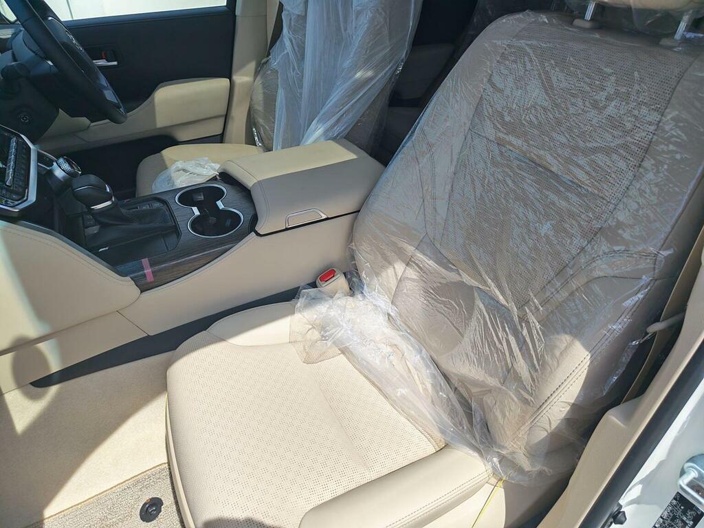 Toyota Land Cruiser Like New-7 Seats-modellista-vat Q White #6