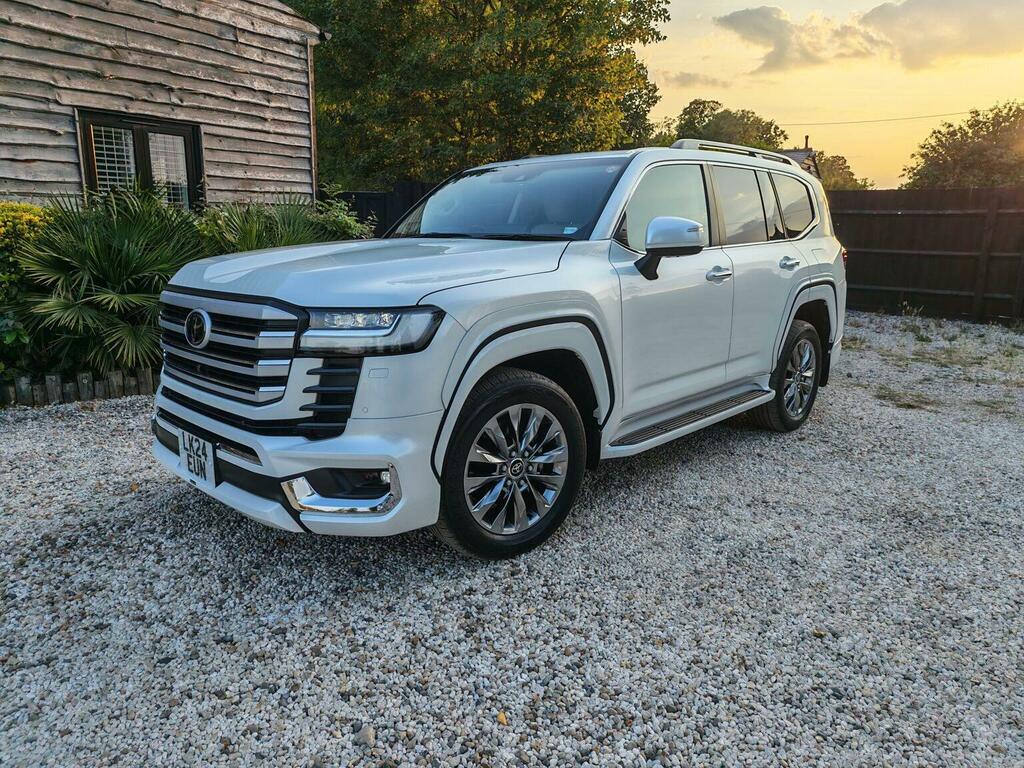 Toyota Land Cruiser 3.5 Modellista 7 Seats Huge Spec Vat Q White #6