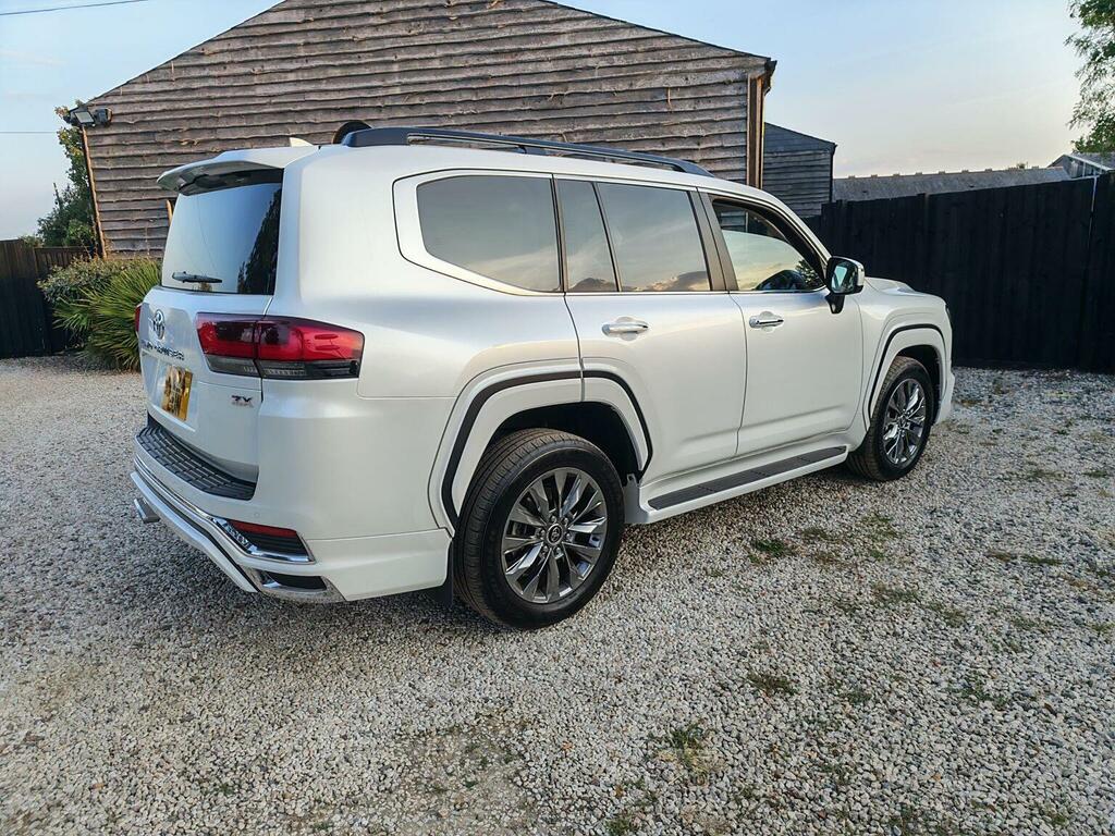 Toyota Land Cruiser 3.5 Modellista 7 Seats Huge Spec Vat Q White #3