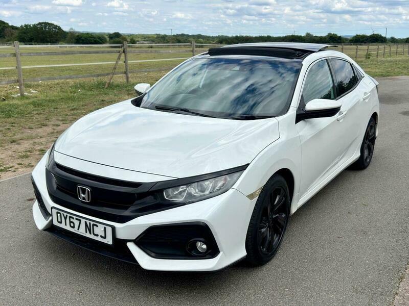 Honda Civic 1.0 Vtec Turbo Ex White #4