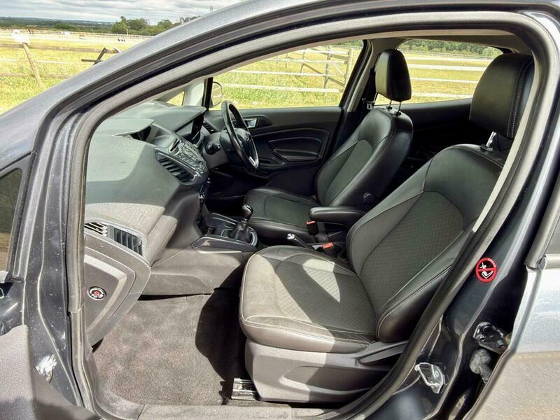 Ford Ecosport 1.5 Tdci Titanium Suv 2Wd Euro 5 Yellow #22