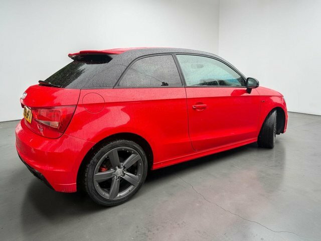 Audi A1 1.6 Tdi S Line Red #5