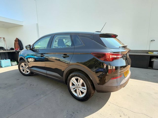 Vauxhall Grandland X 1.6 Turbo D Blueinjection Black #4