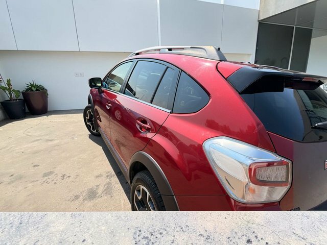 Subaru XV Hatchback White #7