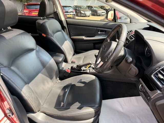Subaru XV Hatchback White #18