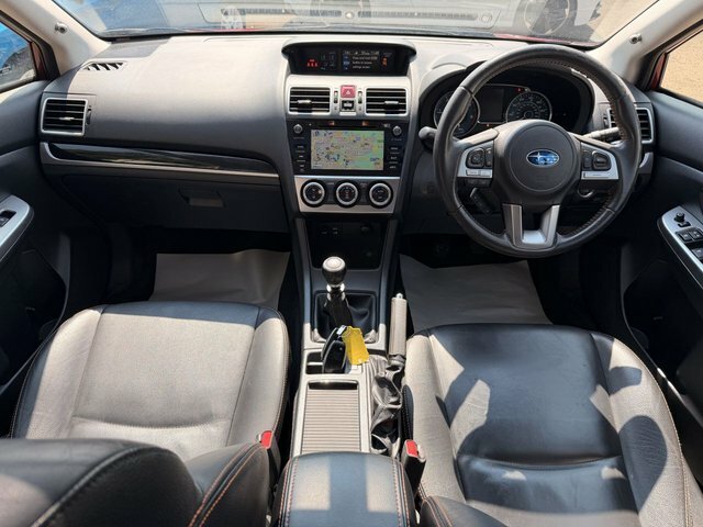 Subaru XV Hatchback White #15