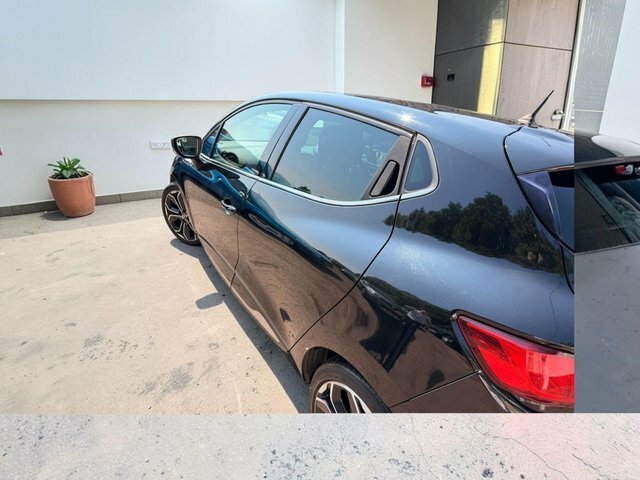 Renault Clio 0.9 Tce Iconic Hatchback Black #6