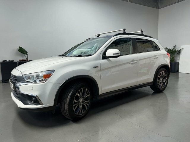 Mitsubishi ASX 1.6D 4 Suv White #3