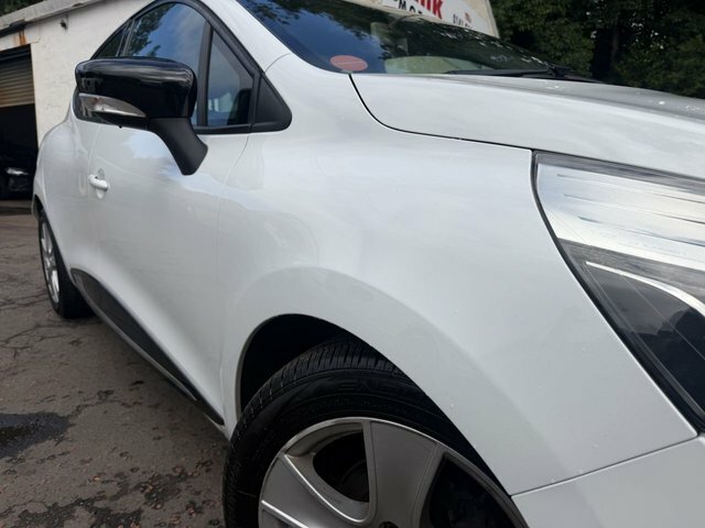 Renault Clio 1.2 16V Dynamique Nav White #6