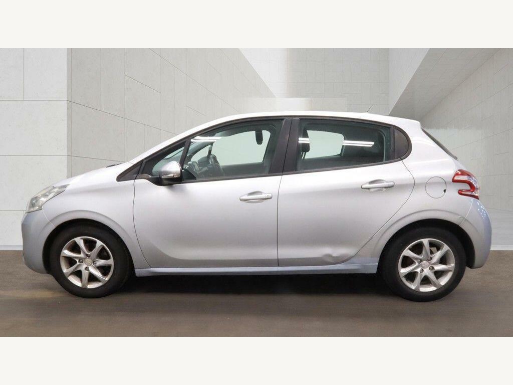 Peugeot 208 1.2 Vti Active Euro 5 Silver #4