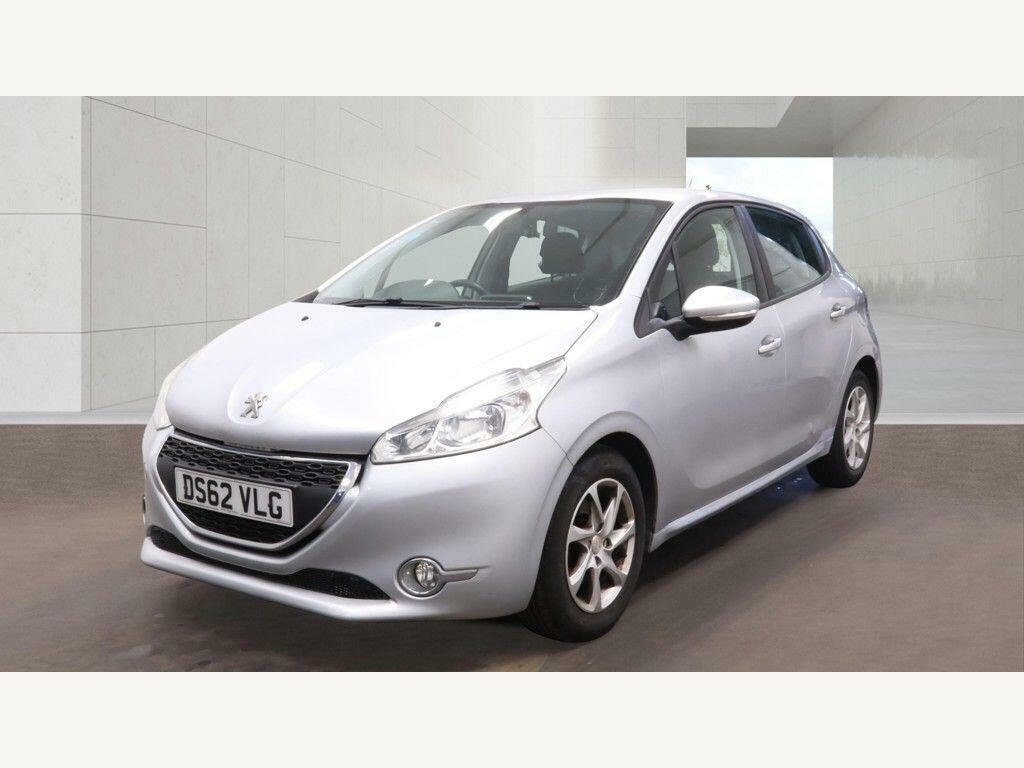 Peugeot 208 1.2 Vti Active Euro 5 Silver #2