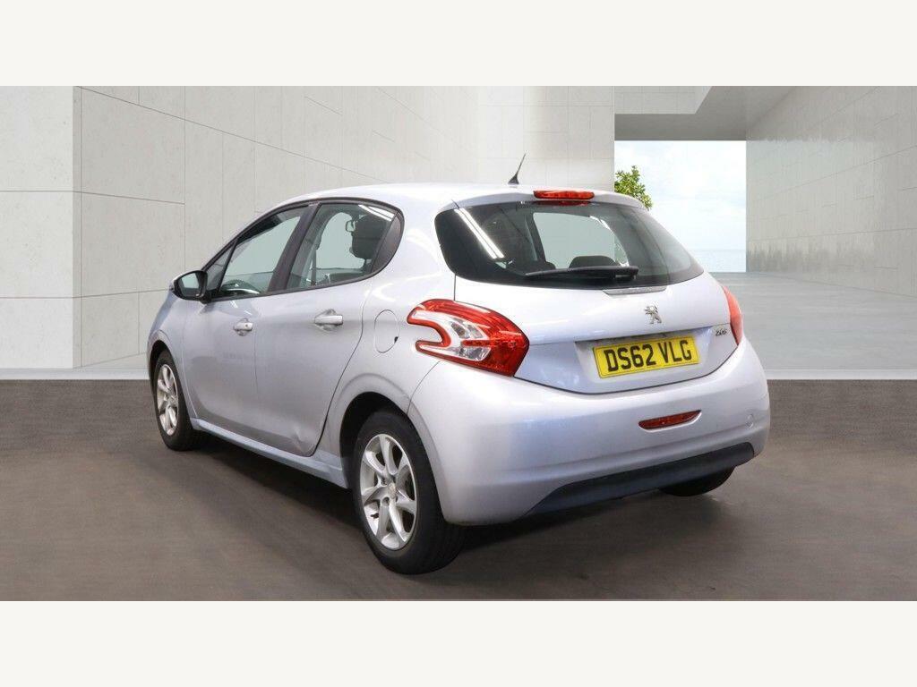 Peugeot 208 1.2 Vti Active Euro 5 Silver #3