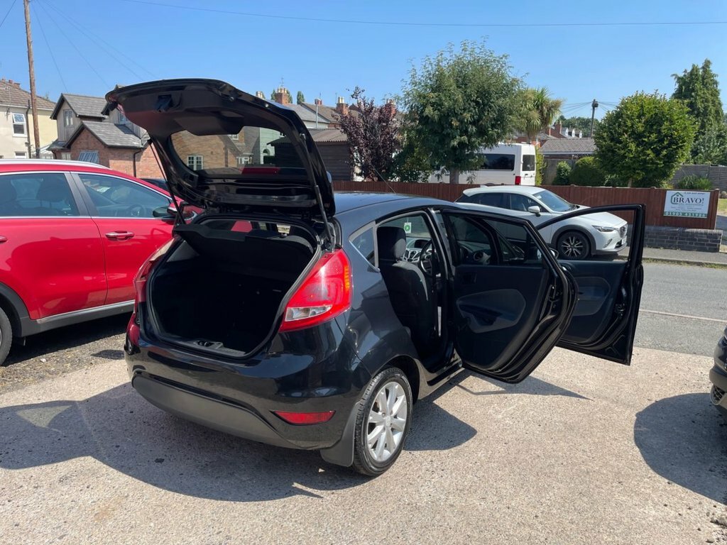 Ford Fiesta 1L Zetec Black #4