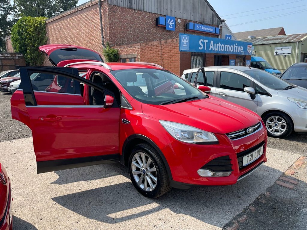 Ford Kuga 2L Titanium T21LUV Red #5